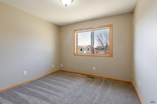1201 COPPERFIELD DR, Rapid City, SD 57703