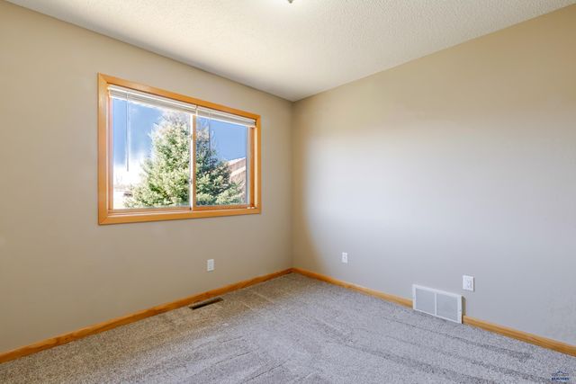 1201 COPPERFIELD DR, Rapid City, SD 57703