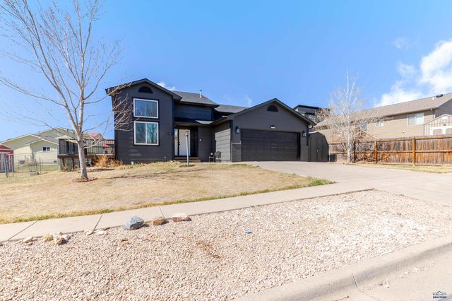1201 COPPERFIELD DR, Rapid City, SD 57703