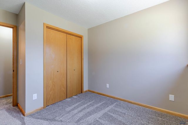 1201 COPPERFIELD DR, Rapid City, SD 57703