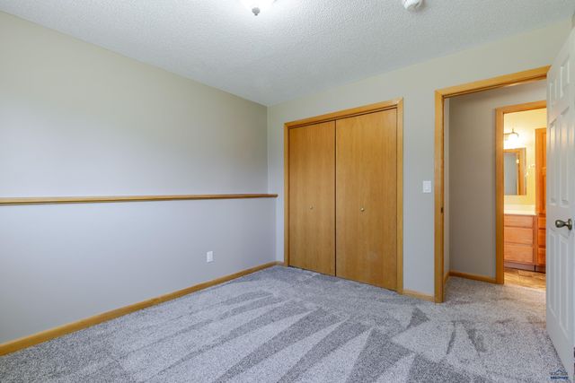 1201 COPPERFIELD DR, Rapid City, SD 57703