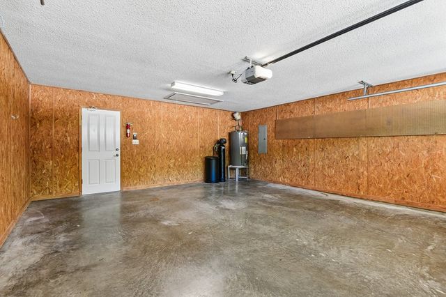 1217 Victory Lane, Kerrville, TX 78028