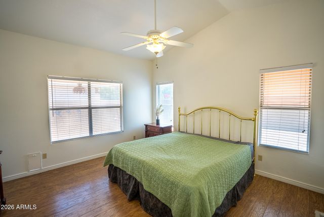 8011 W Laurel Lane, Peoria, AZ 85345