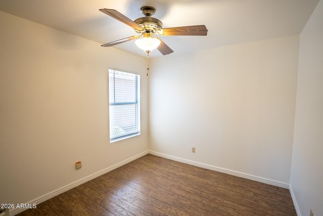 8011 W Laurel Lane, Peoria, AZ 85345