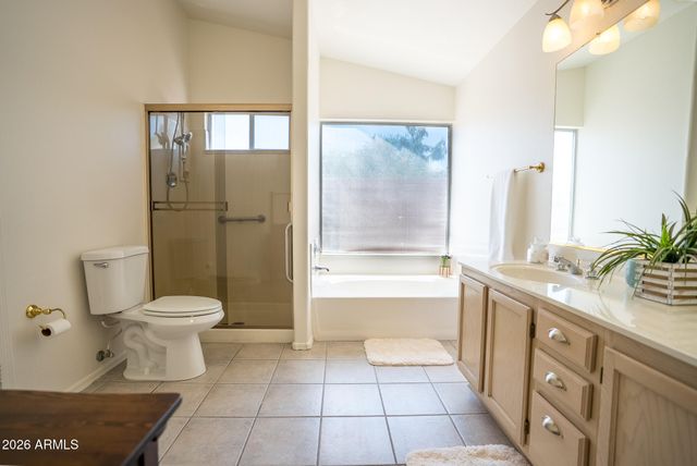 8011 W Laurel Lane, Peoria, AZ 85345