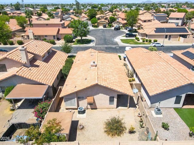 8011 W Laurel Lane, Peoria, AZ 85345