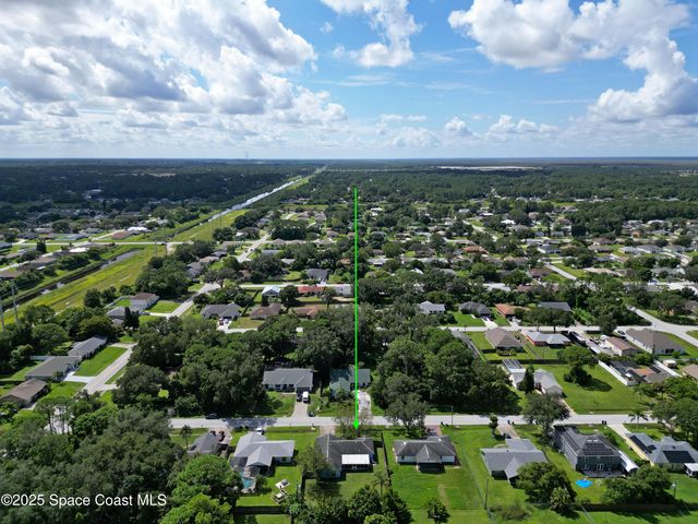 1429 Heartwellville Street NW, Palm Bay, FL 32907
