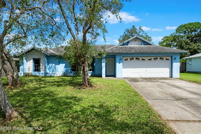 1429 Heartwellville Street NW, Palm Bay, FL 32907