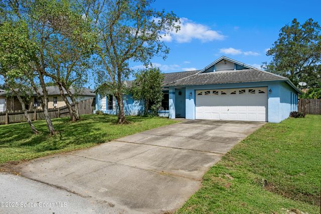 1429 Heartwellville Street NW, Palm Bay, FL 32907