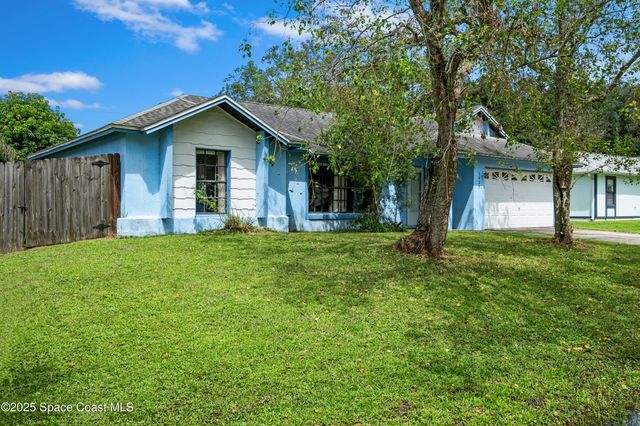 1429 Heartwellville Street NW, Palm Bay, FL 32907