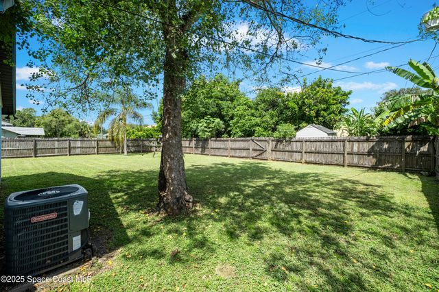 1429 Heartwellville Street NW, Palm Bay, FL 32907