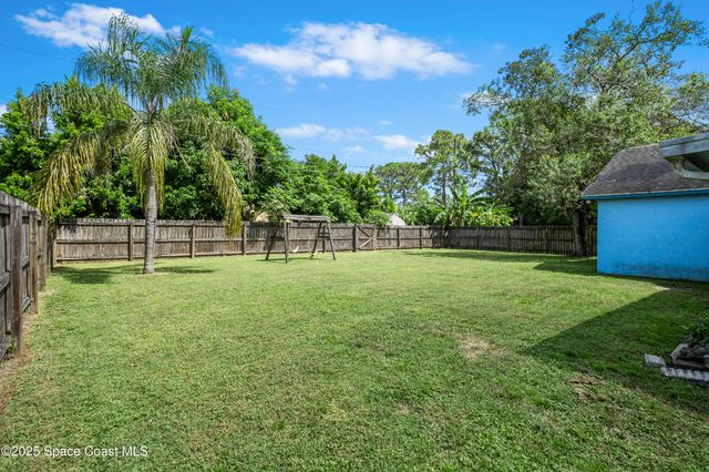 1429 Heartwellville Street NW, Palm Bay, FL 32907