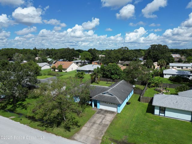 1429 Heartwellville Street NW, Palm Bay, FL 32907