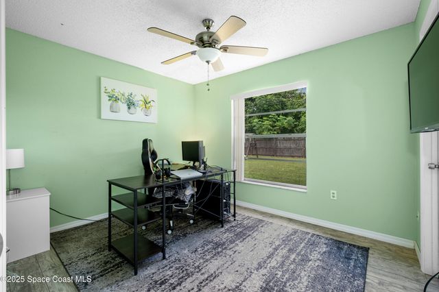 1429 Heartwellville Street NW, Palm Bay, FL 32907