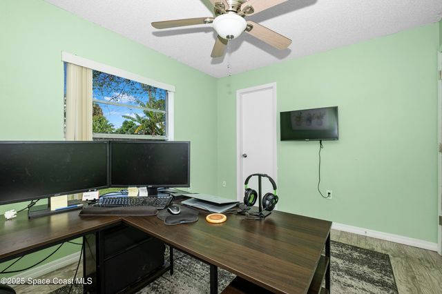 1429 Heartwellville Street NW, Palm Bay, FL 32907