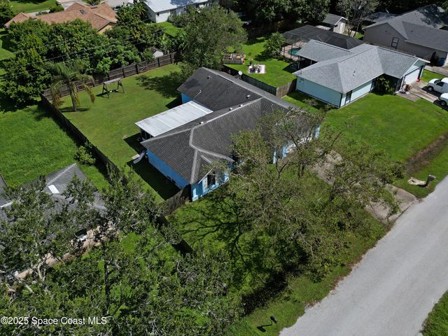 1429 Heartwellville Street NW, Palm Bay, FL 32907