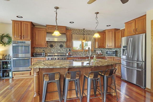 2714 10th PLACE, Kenosha, WI 53140