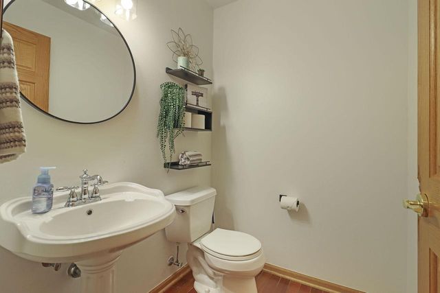 2714 10th PLACE, Kenosha, WI 53140