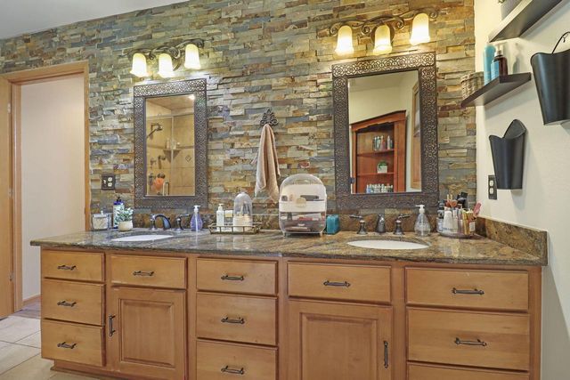 2714 10th PLACE, Kenosha, WI 53140