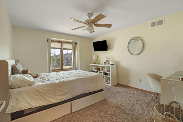 2714 10th PLACE, Kenosha, WI 53140