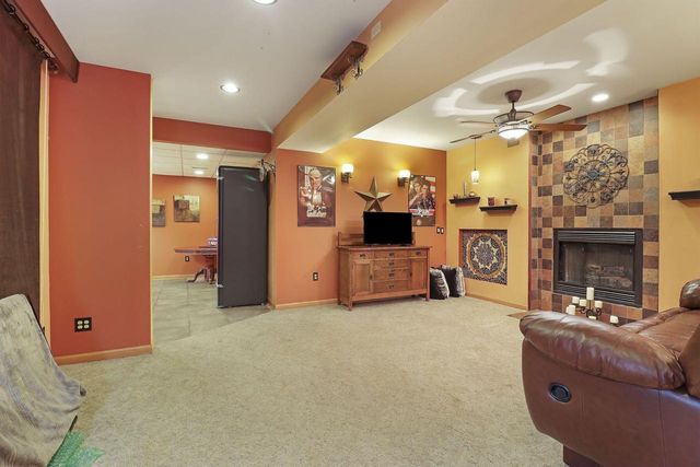 2714 10th PLACE, Kenosha, WI 53140