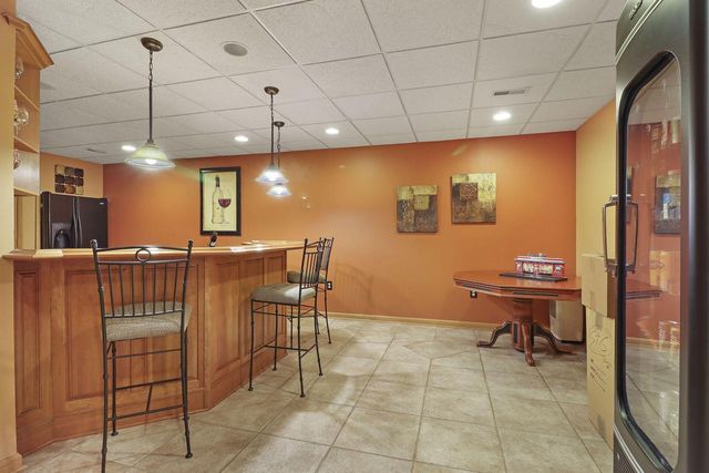 2714 10th PLACE, Kenosha, WI 53140