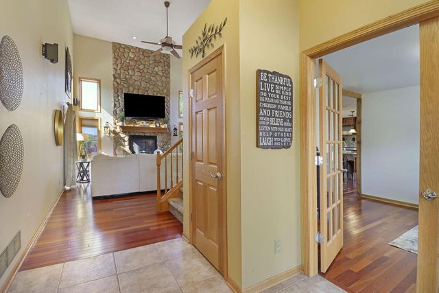 2714 10th PLACE, Kenosha, WI 53140