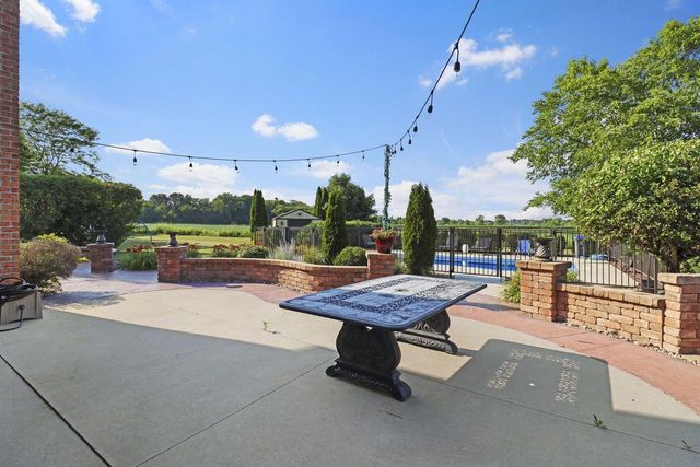 2714 10th PLACE, Kenosha, WI 53140