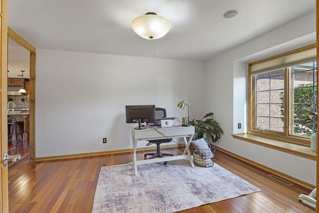 2714 10th PLACE, Kenosha, WI 53140