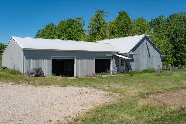 3461 N Hoover Avenue, Gladwin, MI 48624
