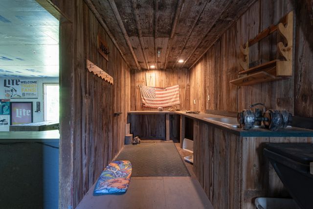 3461 N Hoover Avenue, Gladwin, MI 48624