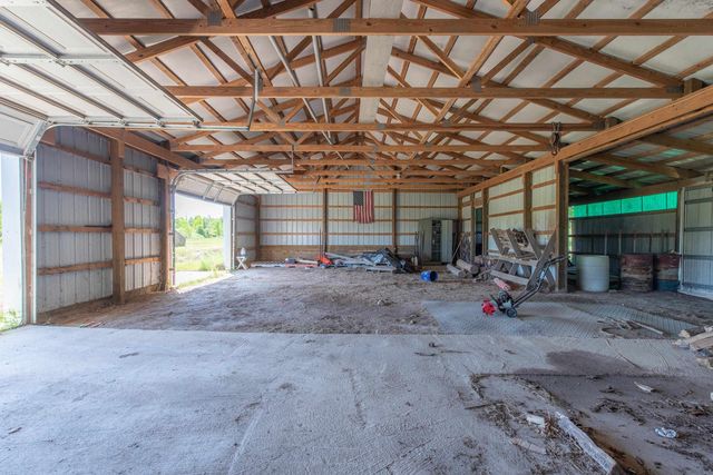 3461 N Hoover Avenue, Gladwin, MI 48624
