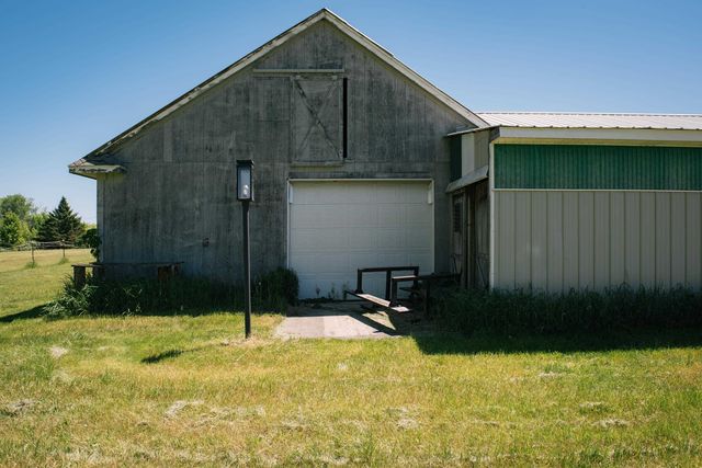 3461 N Hoover Avenue, Gladwin, MI 48624