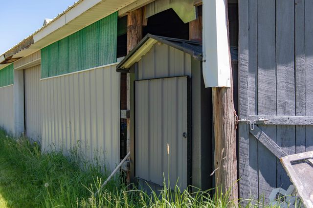 3461 N Hoover Avenue, Gladwin, MI 48624