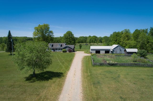 3461 N Hoover Avenue, Gladwin, MI 48624