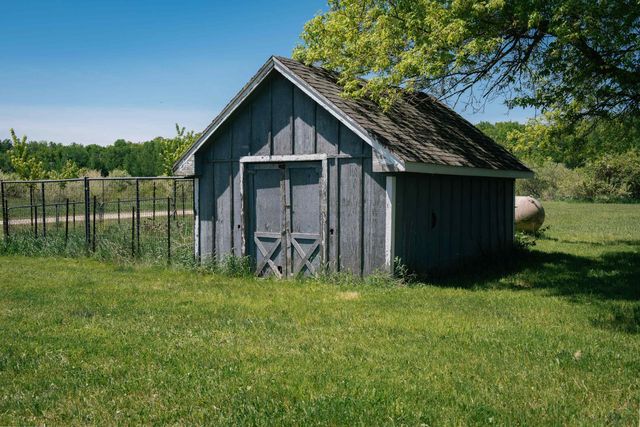 3461 N Hoover Avenue, Gladwin, MI 48624