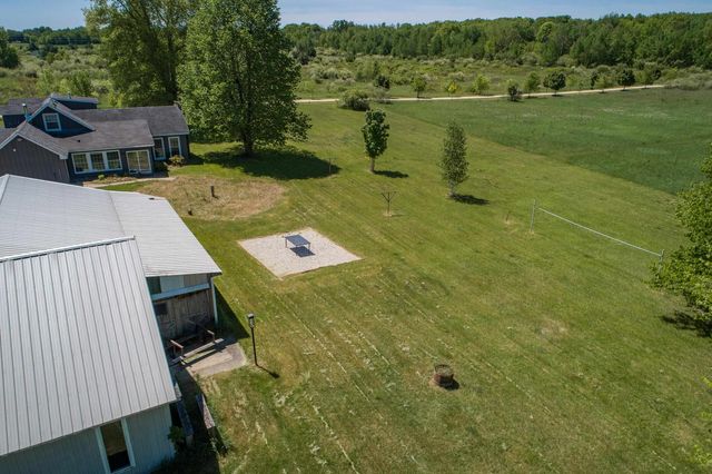 3461 N Hoover Avenue, Gladwin, MI 48624