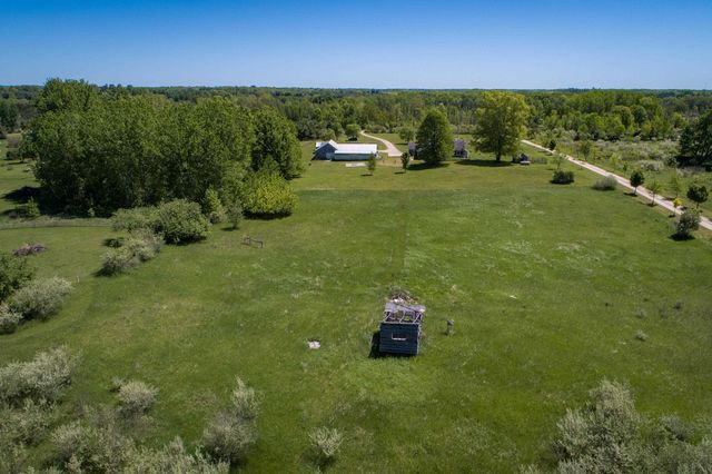 3461 N Hoover Avenue, Gladwin, MI 48624