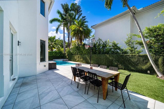 3703 NE 199th Street, Aventura, FL 33180