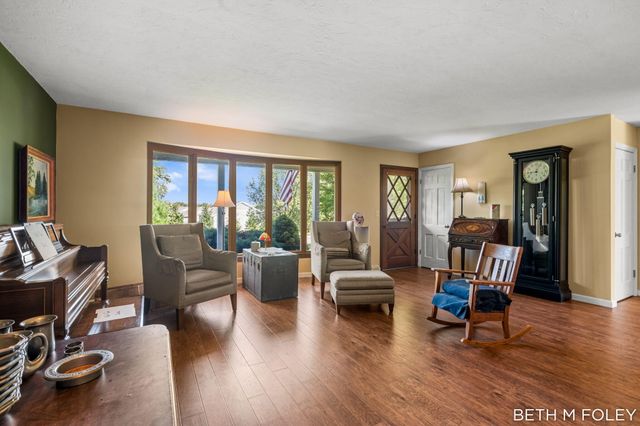 6162 147th Avenue, Holland, MI 49423