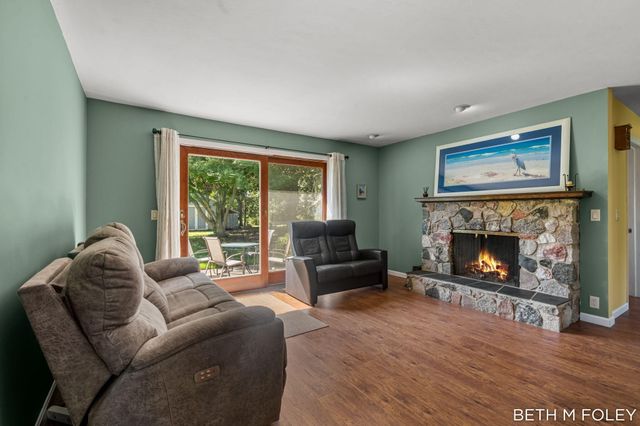 6162 147th Avenue, Holland, MI 49423