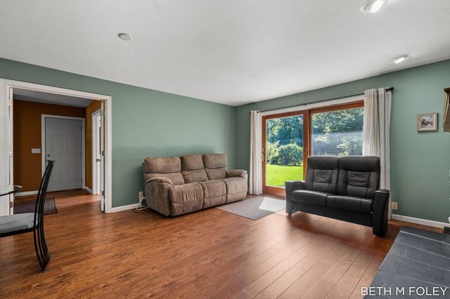 6162 147th Avenue, Holland, MI 49423