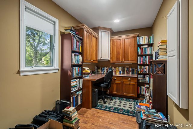6162 147th Avenue, Holland, MI 49423