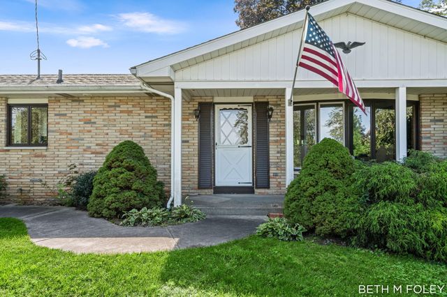 6162 147th Avenue, Holland, MI 49423