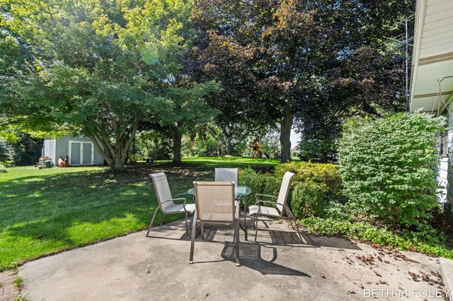 6162 147th Avenue, Holland, MI 49423