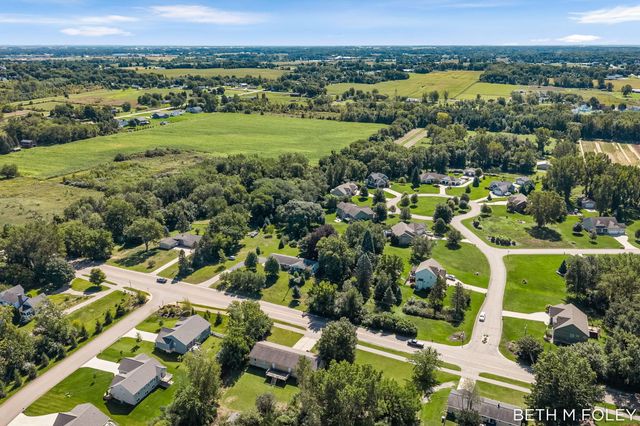 6162 147th Avenue, Holland, MI 49423