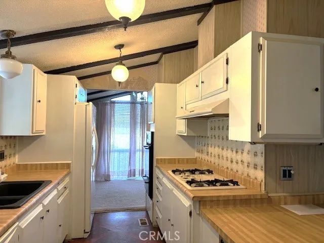 7425 Church 111, Yucca Valley, CA 92284