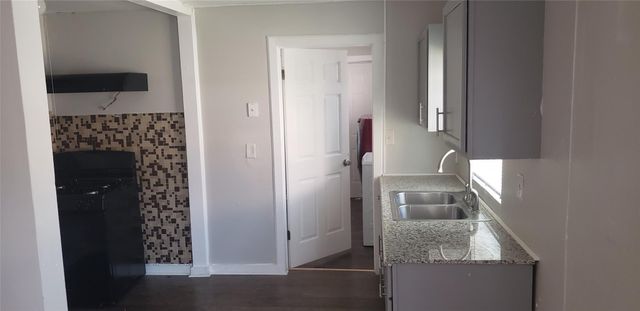 912 Jennetta Street, Rosenberg, TX 77471