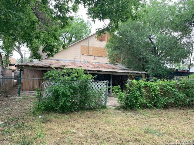 300 W PYRON AVE, San Antonio, TX 78214