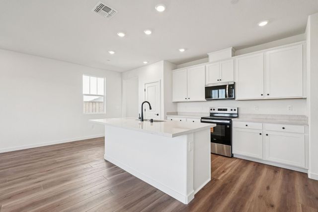 10340 W Hema Way, Elk Grove, CA 95757